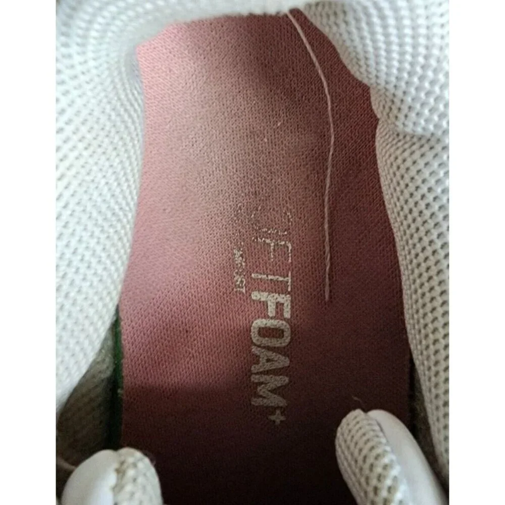 Puma girls carina